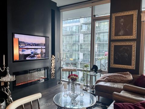 Photo 4 at 830 - 39 Queens Quay E, Waterfront Communities C8, Toronto