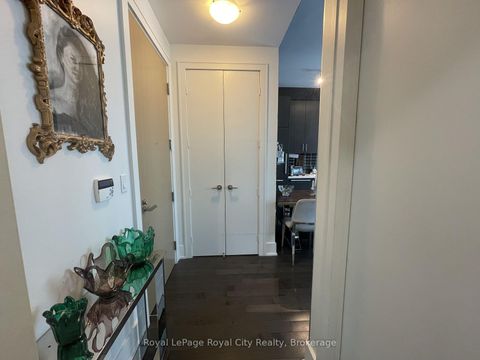 Photo 13 at 830 - 39 Queens Quay E, Waterfront Communities C8, Toronto