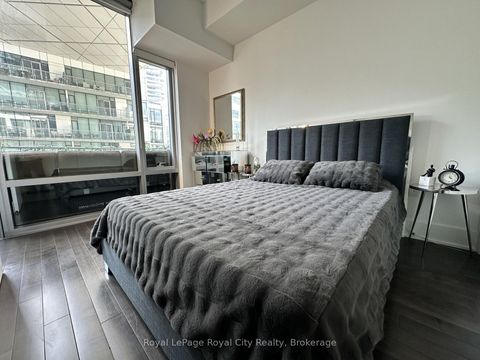 Photo 23 at 830 - 39 Queens Quay E, Waterfront Communities C8, Toronto