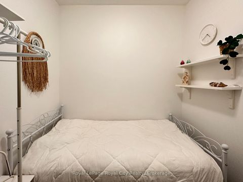 Photo 26 at 830 - 39 Queens Quay E, Waterfront Communities C8, Toronto