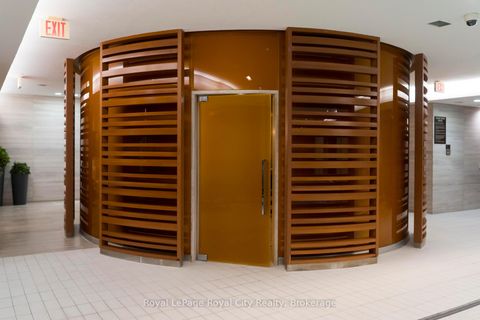 Photo 34 at 830 - 39 Queens Quay E, Waterfront Communities C8, Toronto