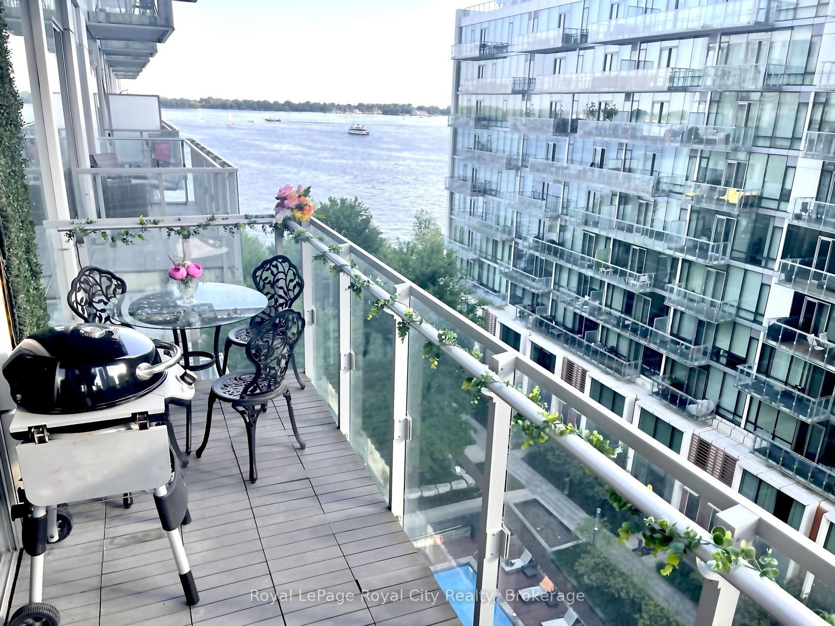 830 - 39 Queens Quay E, Waterfront Communities C8, Toronto 