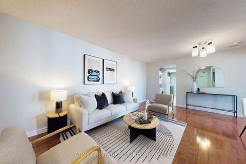 Photo 4 at 808 - 2550 Lawrence Avenue E, Dorset Park, Toronto