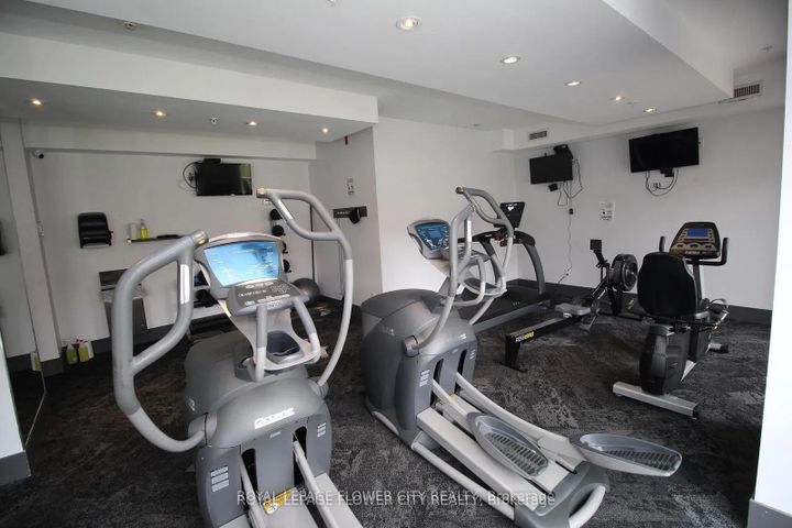 Photo 19 at 215 - 570 Lolita Gardens, Mississauga Valleys, Mississauga