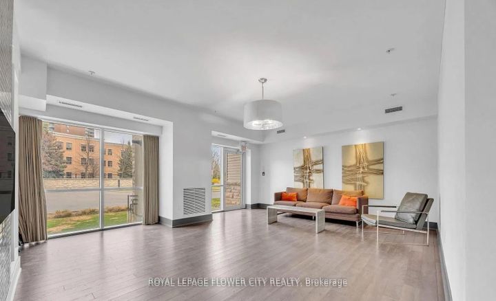 Photo 21 at 215 - 570 Lolita Gardens, Mississauga Valleys, Mississauga