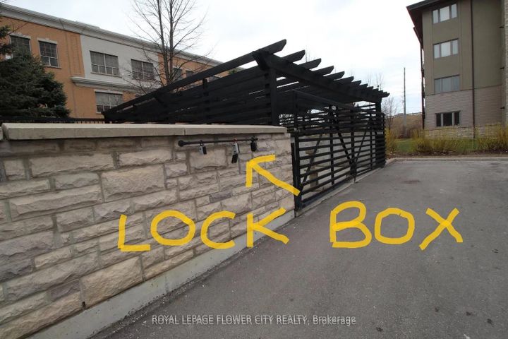 Photo 24 at 215 - 570 Lolita Gardens, Mississauga Valleys, Mississauga