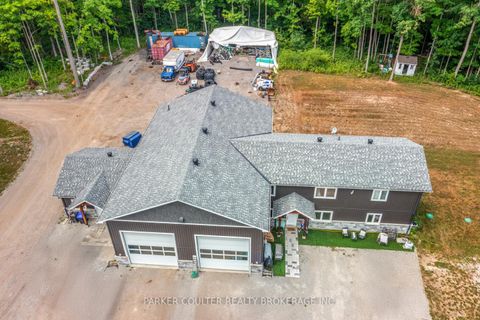 Photo 1 at 640 Mapleview Drive E, Rural Innisfil, Innisfil Photo 1 at 640 Mapleview Drive E, Rural Innisfil, Innisfil