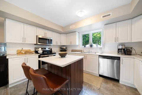 Photo 5 at 640 Mapleview Drive E, Rural Innisfil, Innisfil Photo 5 at 640 Mapleview Drive E, Rural Innisfil, Innisfil