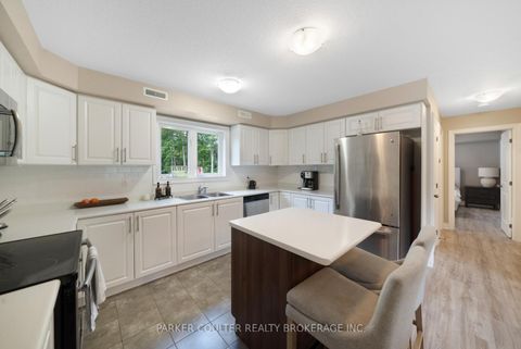 Photo 17 at 640 Mapleview Drive E, Rural Innisfil, Innisfil Photo 17 at 640 Mapleview Drive E, Rural Innisfil, Innisfil