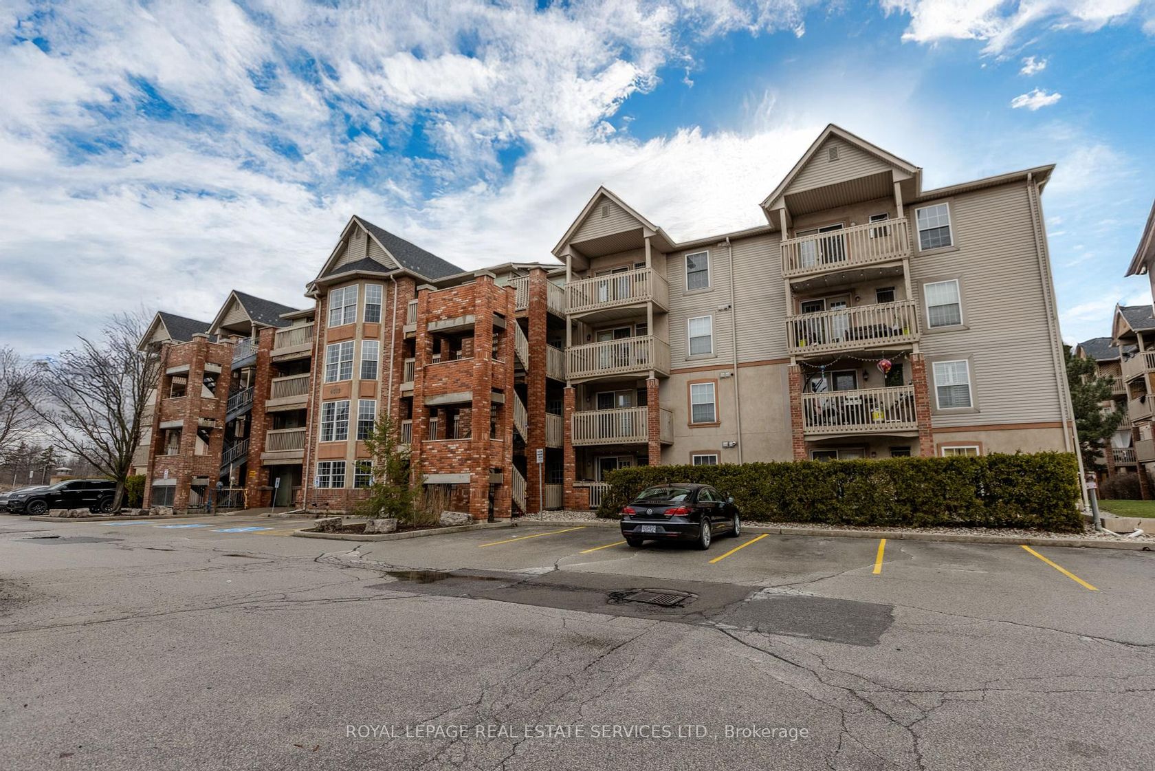 107 - 4013 Kilmer Drive, Tansley, Burlington 