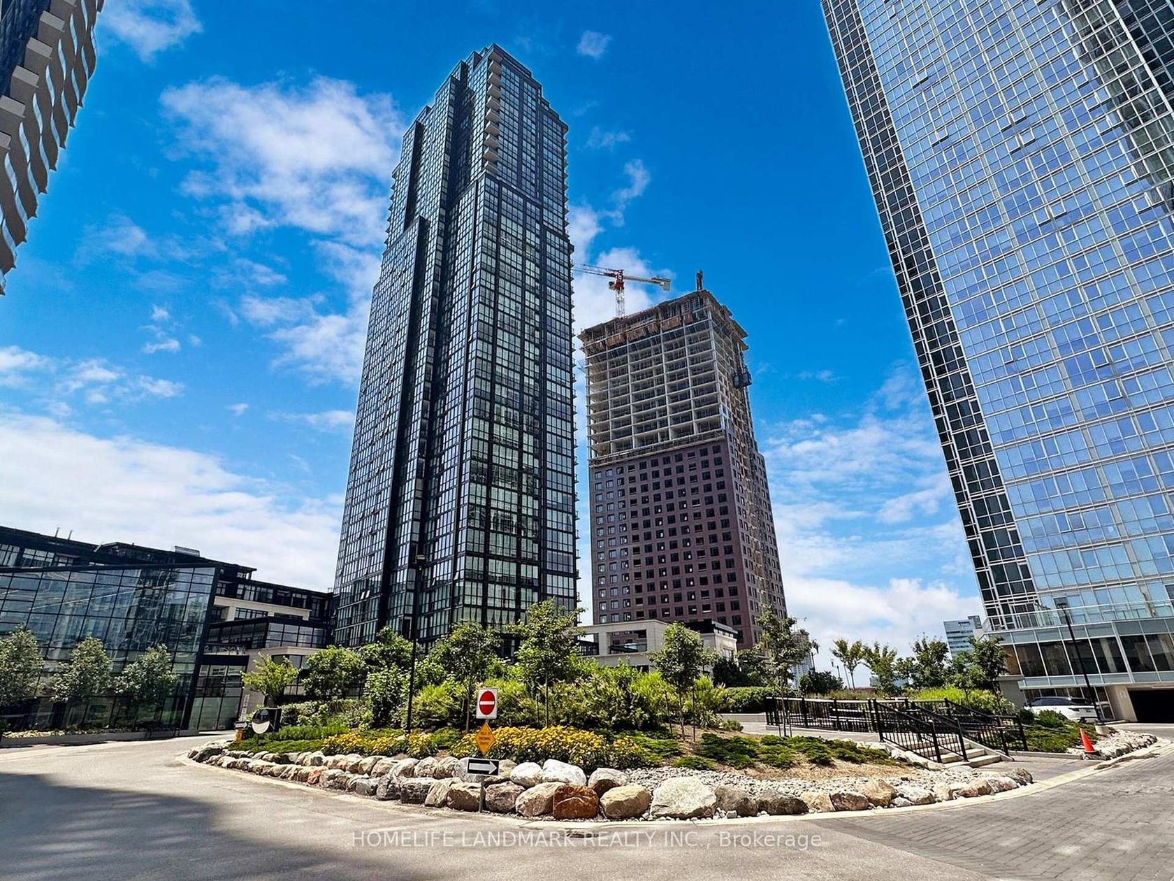 1802 - 2910 Highway 7 Road, Concord, Vaughan 