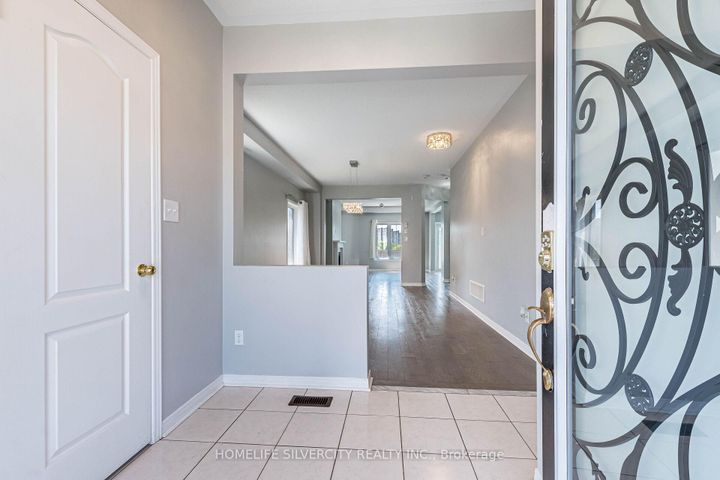 Photo 2 at 42 Cookview Drive, Wellington, Brampton
