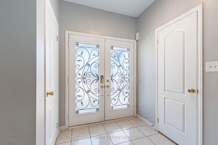 Photo 3 at 42 Cookview Drive, Wellington, Brampton