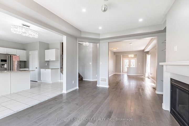 Photo 9 at 42 Cookview Drive, Wellington, Brampton