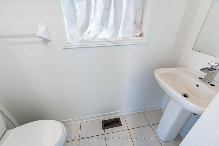 Photo 18 at 42 Cookview Drive, Wellington, Brampton