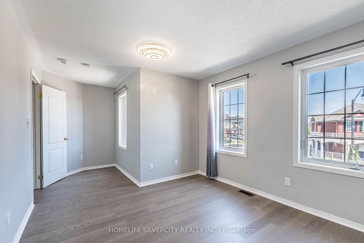 Photo 27 at 42 Cookview Drive, Wellington, Brampton