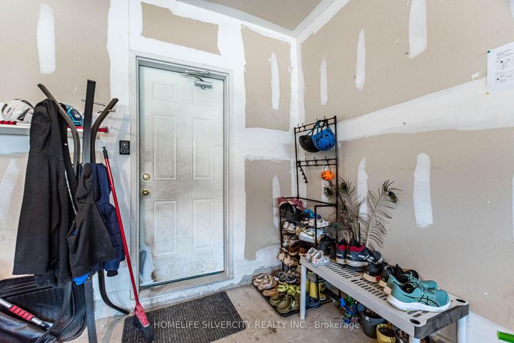 Photo 34 at 42 Cookview Drive, Wellington, Brampton