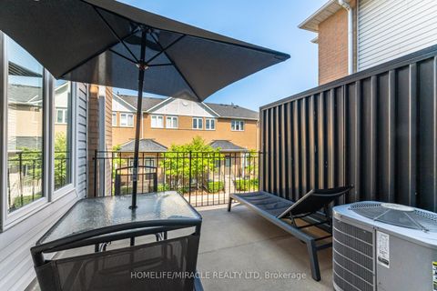 Photo 15 at 32 - 83 Mondeo Drive, Malvern, Toronto