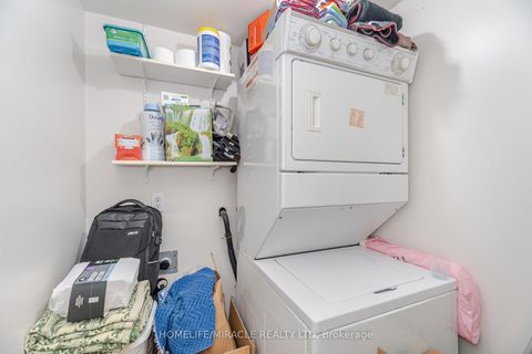 Photo 26 at 32 - 83 Mondeo Drive, Malvern, Toronto