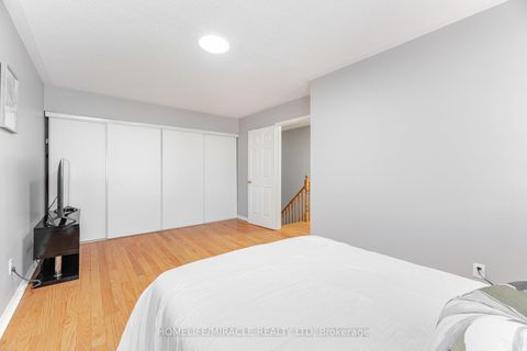 Photo 35 at 32 - 83 Mondeo Drive, Malvern, Toronto