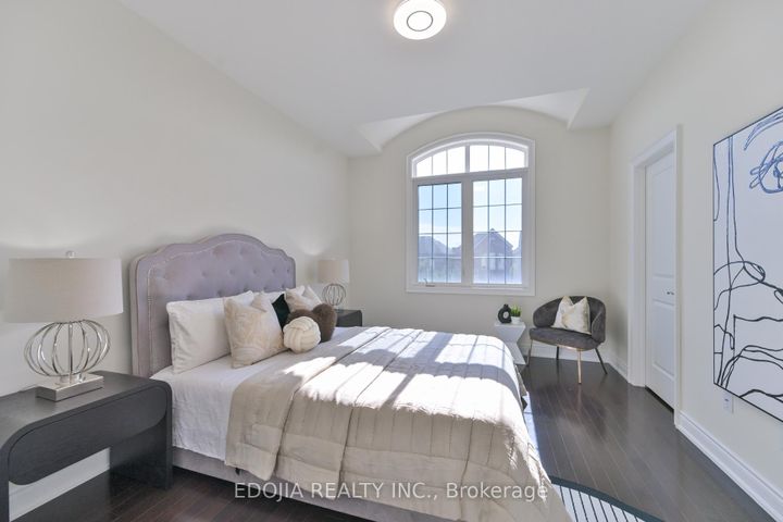 Photo 35 at 11 Alex Black Street, Patterson, Vaughan