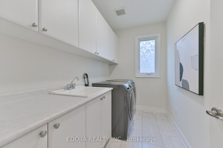 Photo 39 at 11 Alex Black Street, Patterson, Vaughan