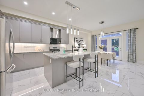 Photo 17 at 11 Alex Black Street, Patterson, Vaughan