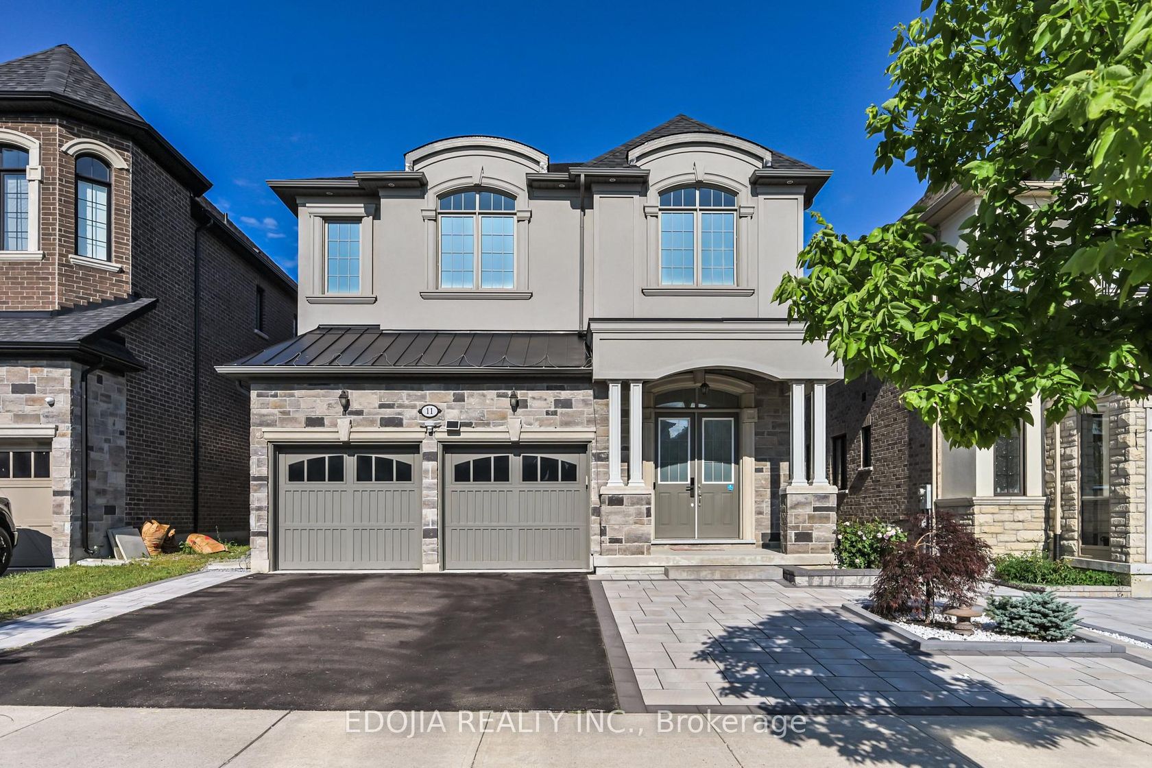 11 Alex Black Street, Patterson, Vaughan 