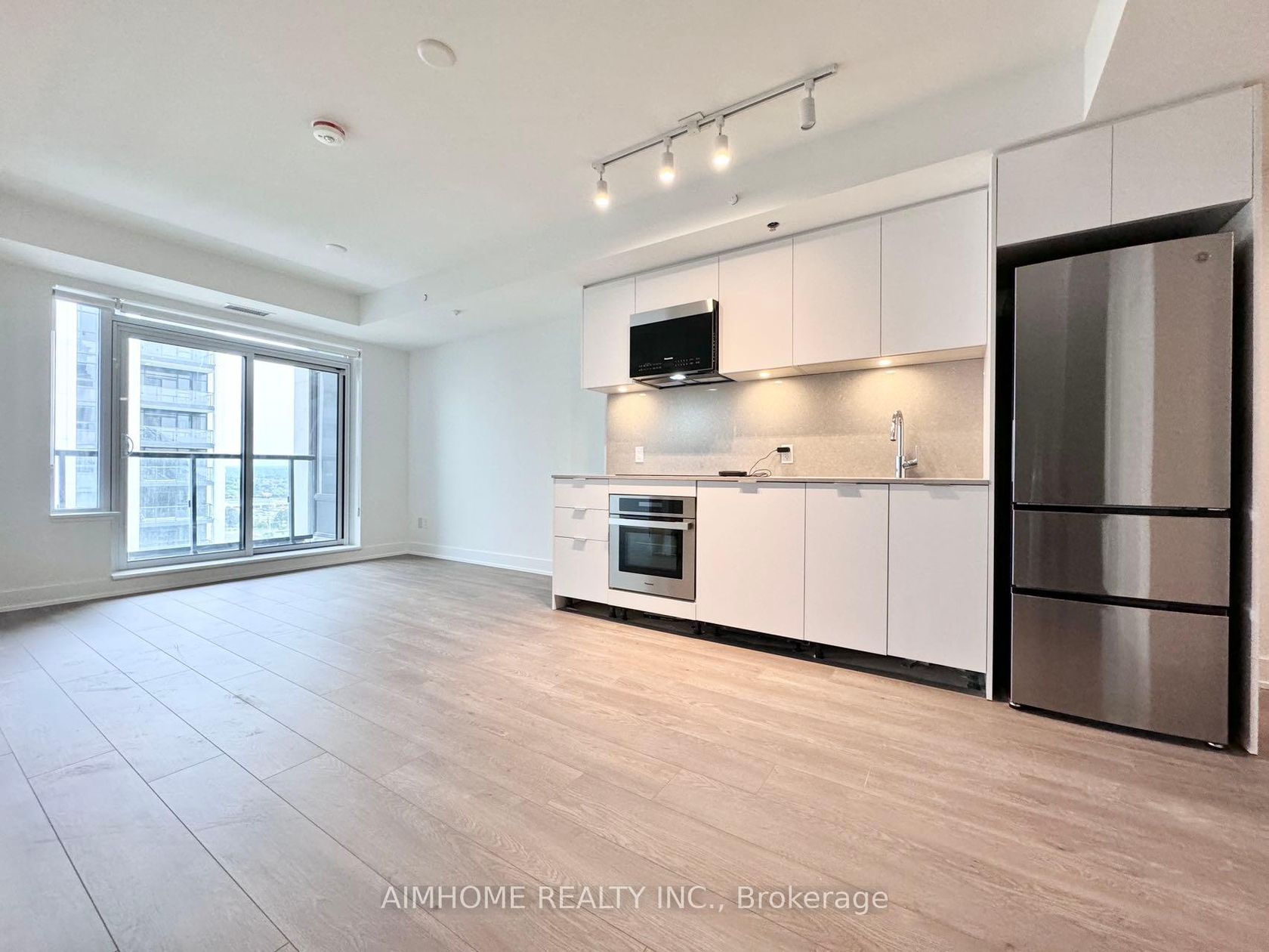 1711 - 8 Cedarland Drive, Unionville, Markham photo number 2