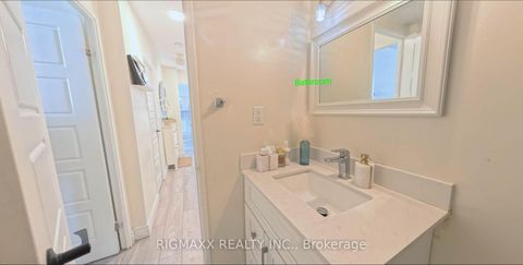 Photo 14 at 907 - 1 Massey Square, Crescent Town, Toronto