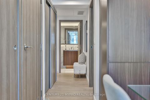 Photo 3 at 4306 - 38 Widmer Street, Waterfront Communities C1, Toronto