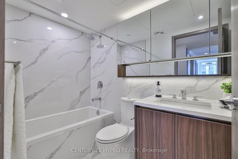 Photo 4 at 4306 - 38 Widmer Street, Waterfront Communities C1, Toronto