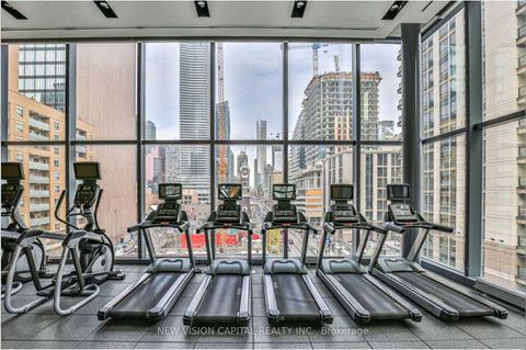 Photo 8 at 715 - 7 Grenville Street, Bay Street Corridor, Toronto