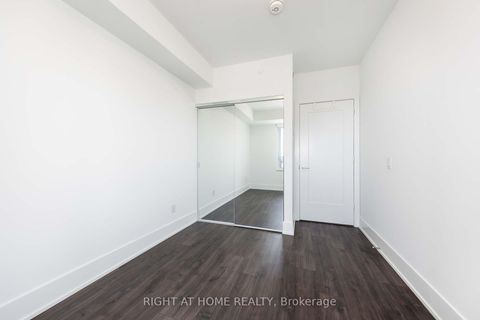 Photo 16 at 1316 - 480 Front Street W, Waterfront Communities C1, Toronto