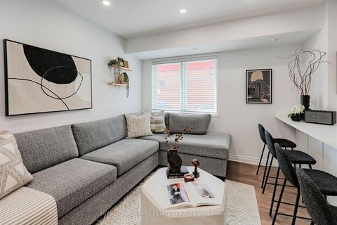 Photo 2 at 113 - 40 Merchant Lane, Dufferin Grove, Toronto