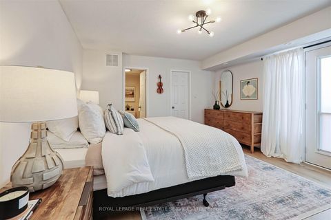 Photo 17 at 113 - 40 Merchant Lane, Dufferin Grove, Toronto