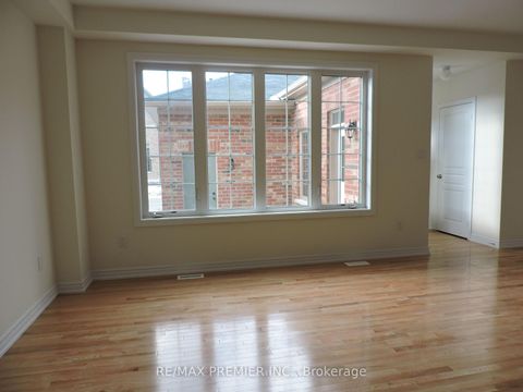 Photo 4 at 278 Barons Street, Kleinburg, Vaughan