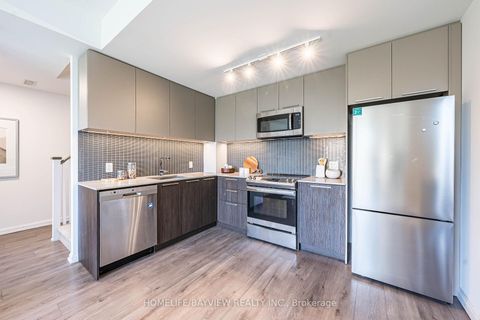 Photo 6 at 24 - 10 Brin Drive, Humber Valley, Toronto