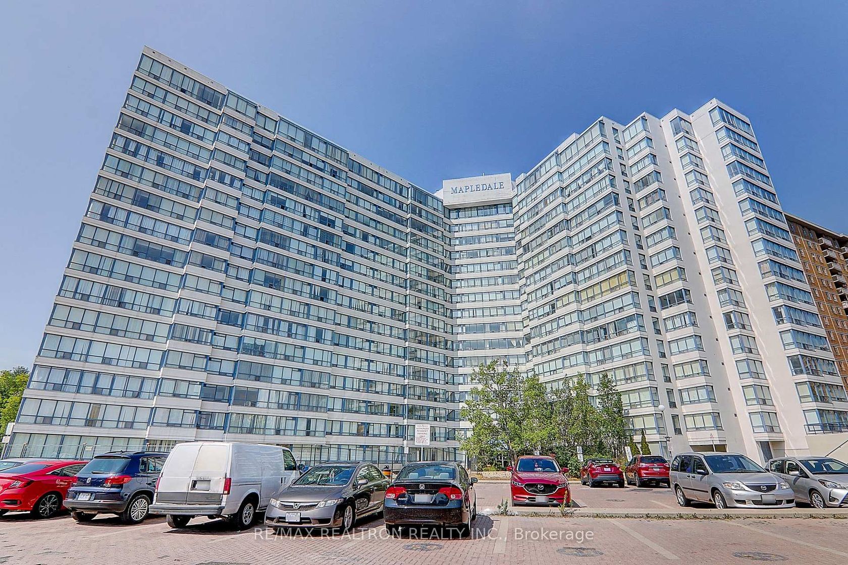 1216 - 3050 Ellesmere Road, Morningside, Toronto 