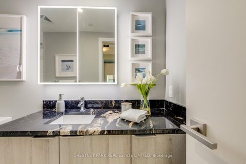 Photo 24 at 614 - 223 St. Clair Avenue W, Casa Loma, Toronto