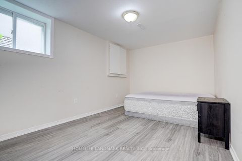 Photo 33 at 89 Whitehorn Crescent, Don Valley Village, Toronto