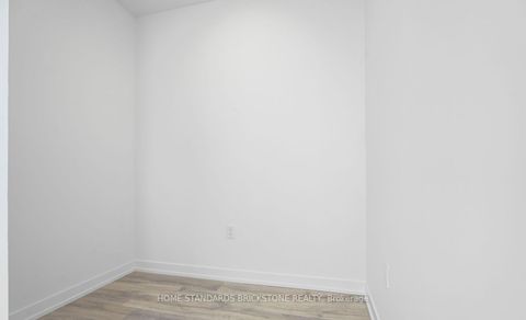Photo 9 at 1011 - 8 Olympic Gdn S Drive, Newtonbrook East, Toronto