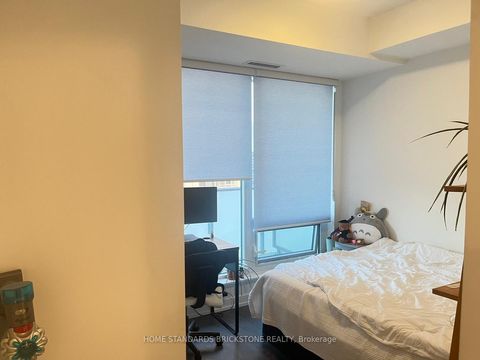 Photo 12 at 1011 - 8 Olympic Gdn S Drive, Newtonbrook East, Toronto