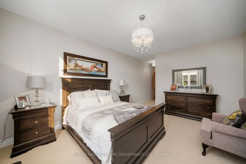 Photo 27 at 2 Tidnish Court, Nobleton, King