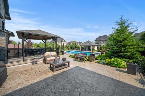 Photo 39 at 2 Tidnish Court, Nobleton, King