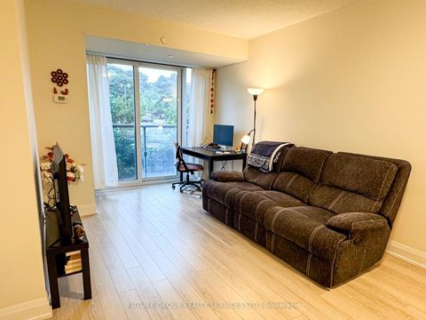Photo 2 at 306 - 18 Graydon Hall Drive, Donalda, Toronto