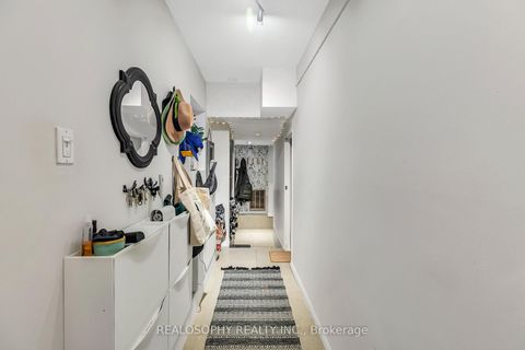 Photo 29 at 626 Huron Street, Annex, Toronto