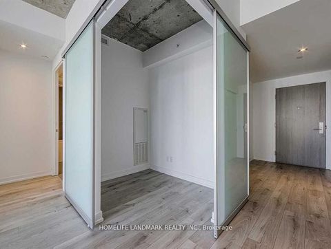 Photo 2 at 3901 - 161 Roehampton Avenue, Mount Pleasant East, Toronto