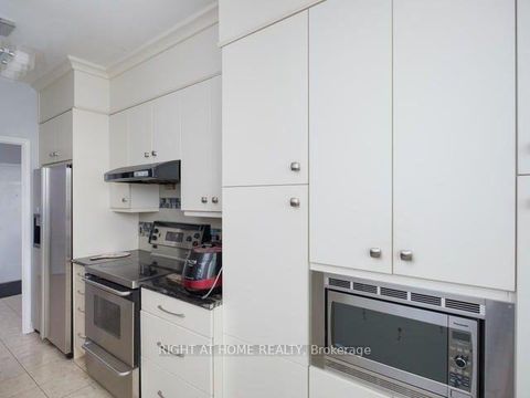 Photo 9 at ph506 - 33 Empress Avenue, Willowdale East, Toronto