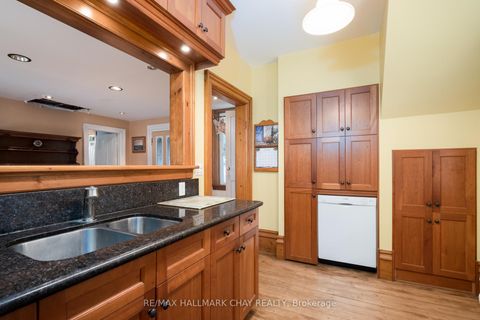 Photo 8 at 929 Yonge Street, Rural Barrie Southeast, Barrie